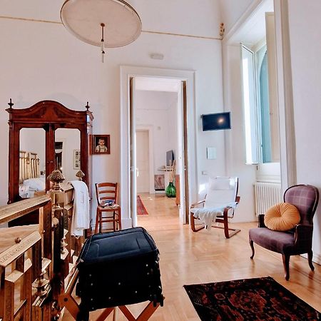 Palazzo De Giorgi B&B Лече Екстериор снимка