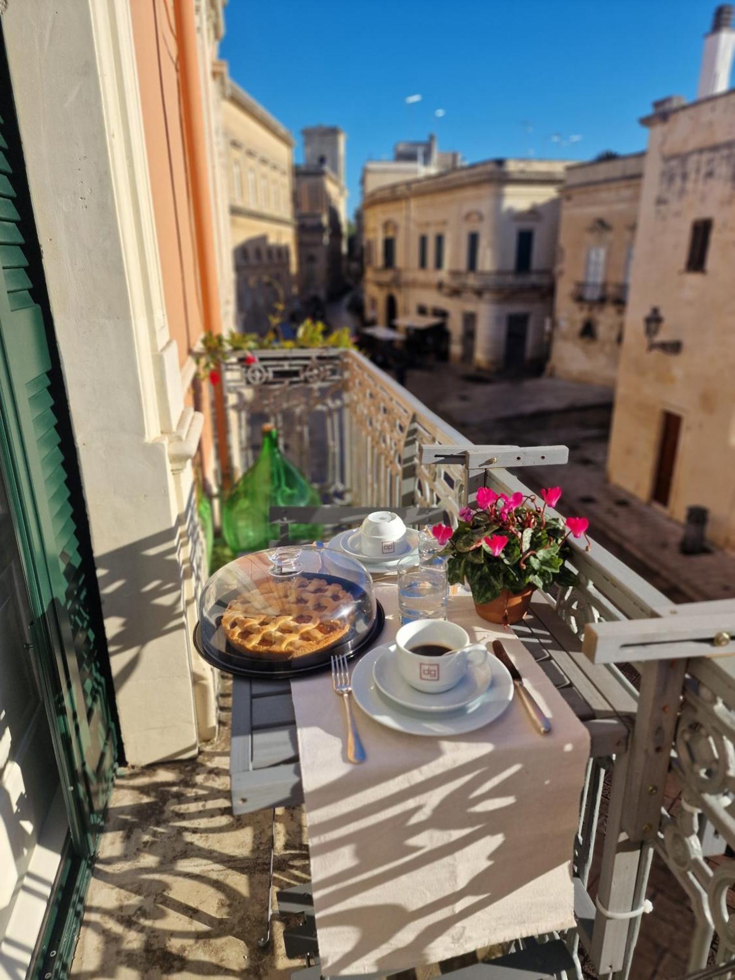 Palazzo De Giorgi B&B Лече Стая снимка